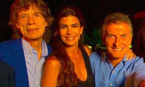 Los Rolling Stones, posan con Macri y su familia