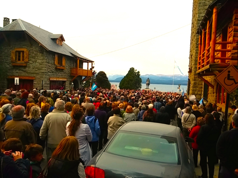 BARILOCHE PROTESTA