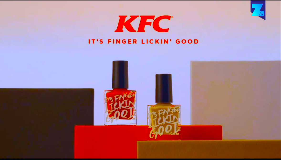 KFC y su esmalte de uñas.