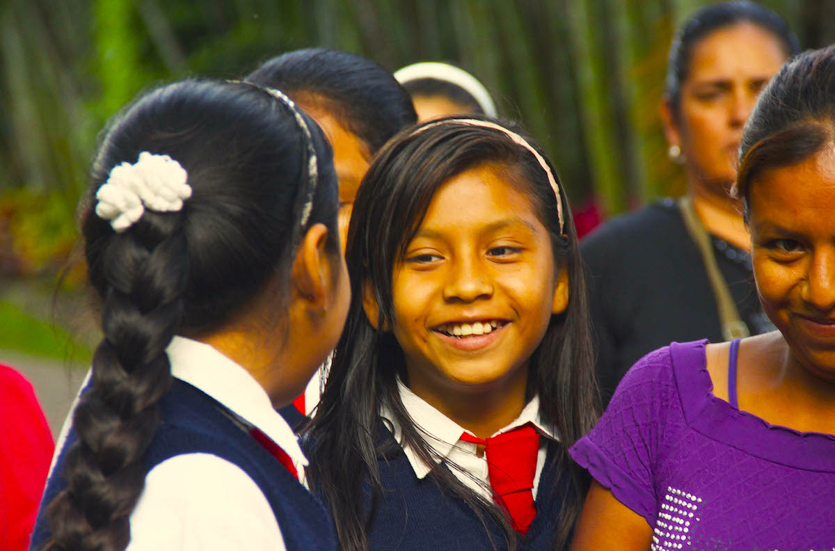 Niñas guatemaltecas