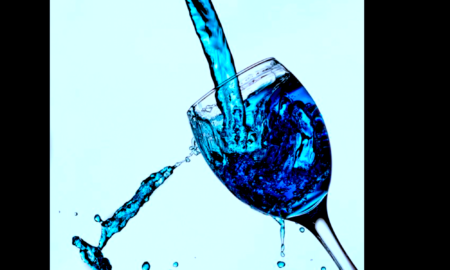 VINO AZUL