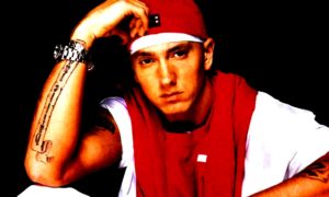 Eminem 2 300x180 - Rap Contra Trump