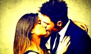 MIMOS BESO 300x180 - Más Mimos, Mejor