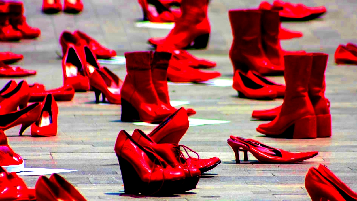 zapatos rojos mujeres - Mujeres y Violencia