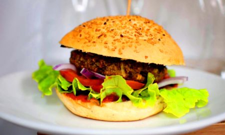 BURGUER 450x270 - Un Día Vegano