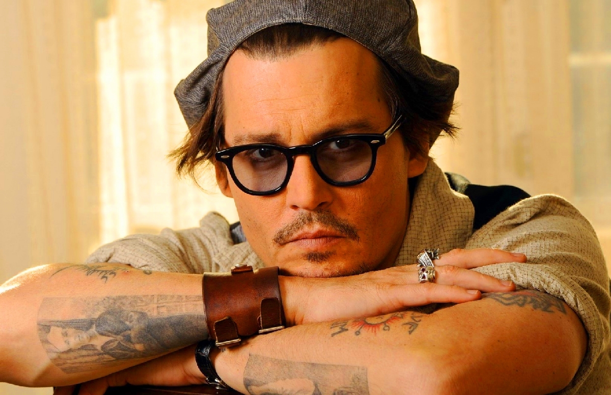 DEPP - Depp: Extraño Rol