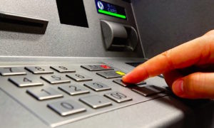 PIN NUMBER ATM 300x180 - Protege tu Pin, Pin, Pin...