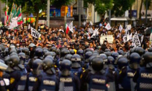 FUERA PENYA 300x180 - Contra Peña y 'Gasolinazo'