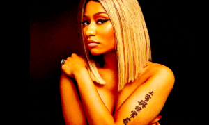 NICKI MINAJ 300x180 - Nicki Está Sola