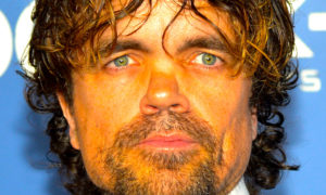 PETER DINGLAGE 300x180 - Dinklage En Sundance