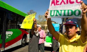 frontera tijuana 300x180 - Protestas En Tijuana