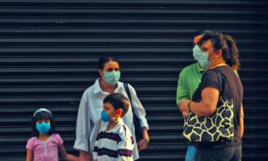 CONTAMINACION NINYOS 300x180 - La Contaminación y Los Niños