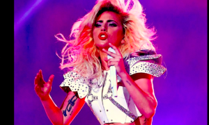 LADY GAGA 300x180 - 1, 2, 3... ¡Pop Queens!