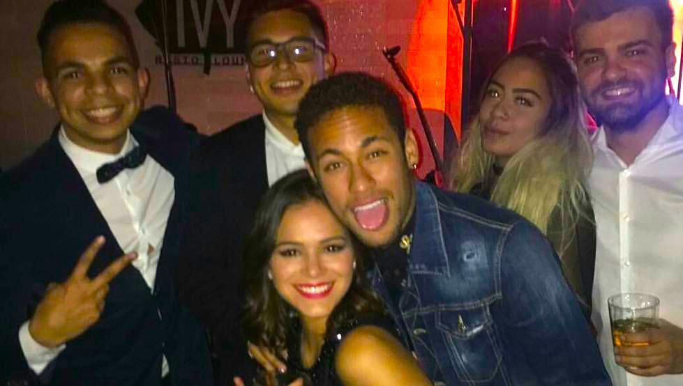 NEYMAR - Gran Fiesta De Neymar