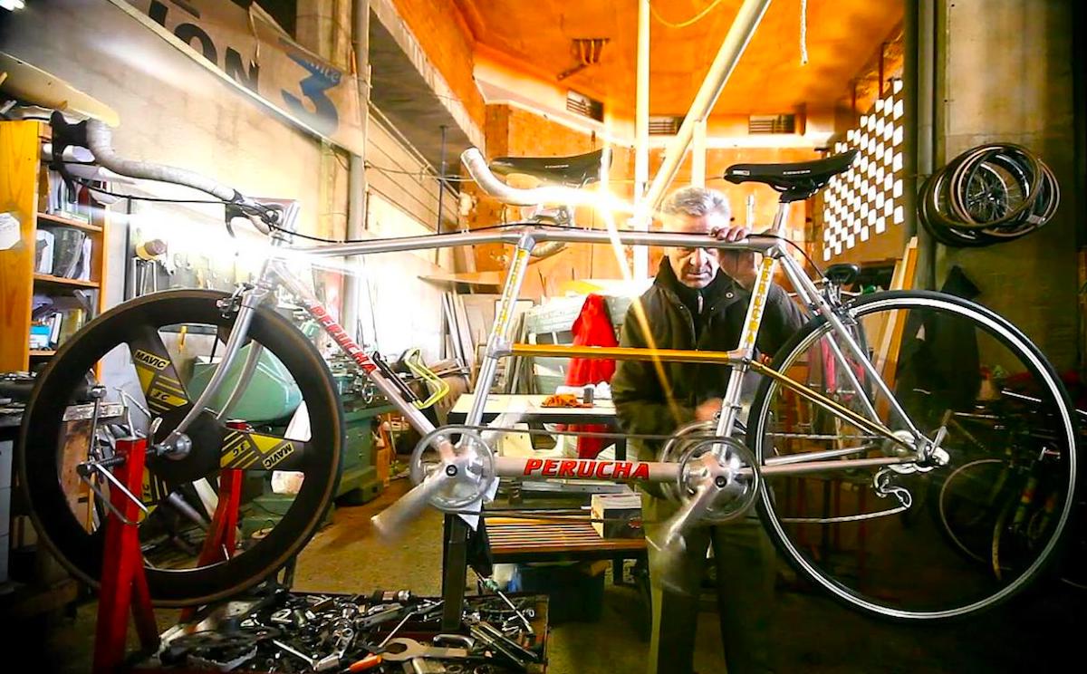 PERUCHA - De Leyenda Ciclista Al 'Deshaucio'