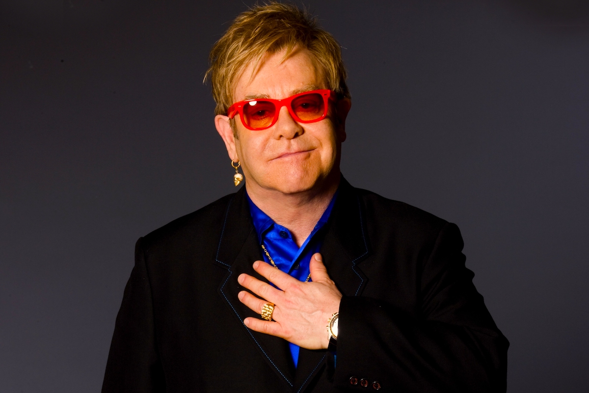 ELTON JOHN - Elton John Está Mejor