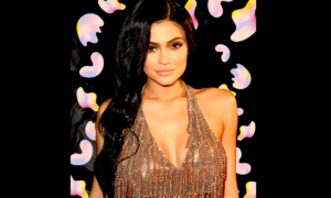 KYLIE 300x180 - Kylie ¡Sorpre-Prom!