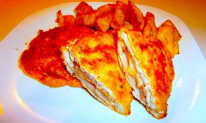 san jacobos lomo jamon queso 06 1 300x180 - Jacobos Rellenitos