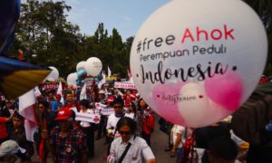AHOK 300x180 - Gobernador de Indonesia Sentenciado Injustamente