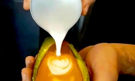 AVO LATTE 450x270 - El Insólito Avolatte: Café y Aguacate