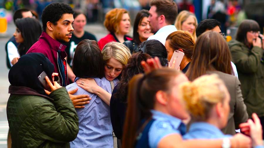 Ataque Ariana Grande 06 - Ataque en Manchester: La Ciudad Habla