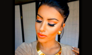 DURAZNO MAKE UP 1 300x180 - La Moda Durazno