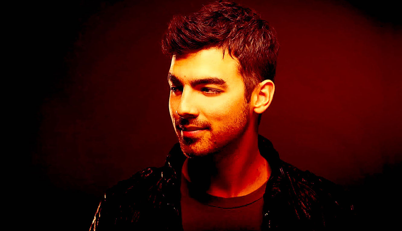 Joe Jonas 2016 ppcorn 2 1 - Famosos Rompecorazones