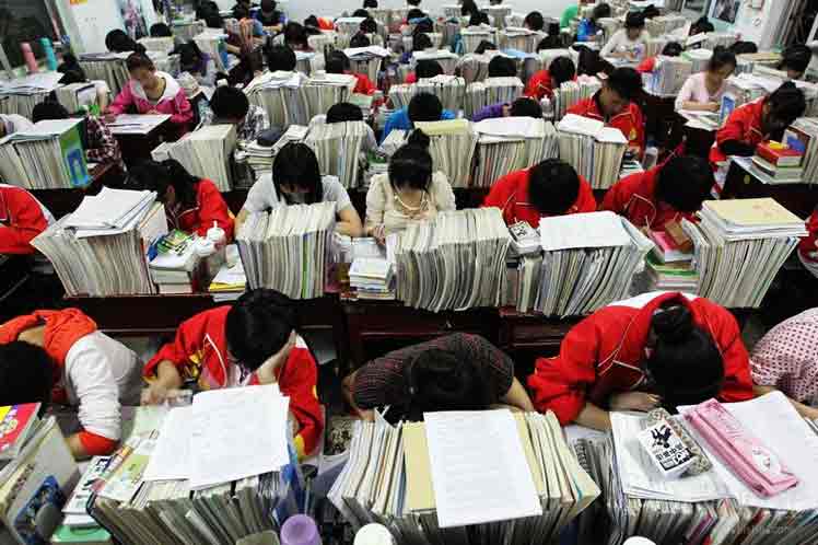 1Gaokao - Estudiantes Europeos Se Enfrentan a Exámenes Chinos