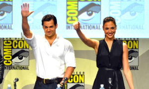 Henry y gal 300x180 - ¿Superman Gana Mucho Más Que Wonder Woman?