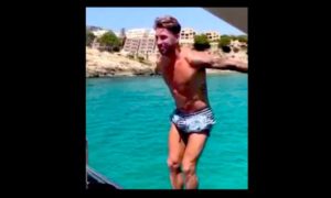 RAMOS 300x180 - El Fenomenal Clavado De Sergio Ramos