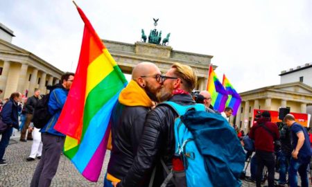 alemania gay 450x270 - Alemania Aprueba El Matrimonio Igualitario