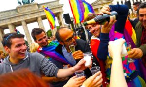LGBT 300x180 - Derechos LGBTTTI: Alemania Avanza, EEUU Retrocede