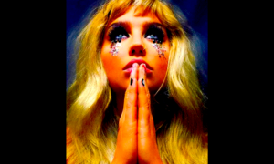 Screen Shot 2017 07 07 at 12.34.14 300x180 - Kesha... ¡Resucita!