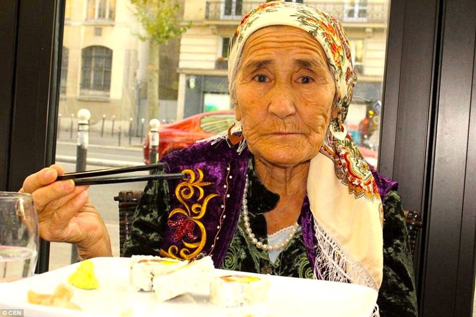 grandma - Abuela Rapera Se Convierte En Estrella De Internet