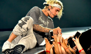 justin bieber 2000x1333 300x180 - El Porqué De La Cancelación Del Tour De Justin Bieber