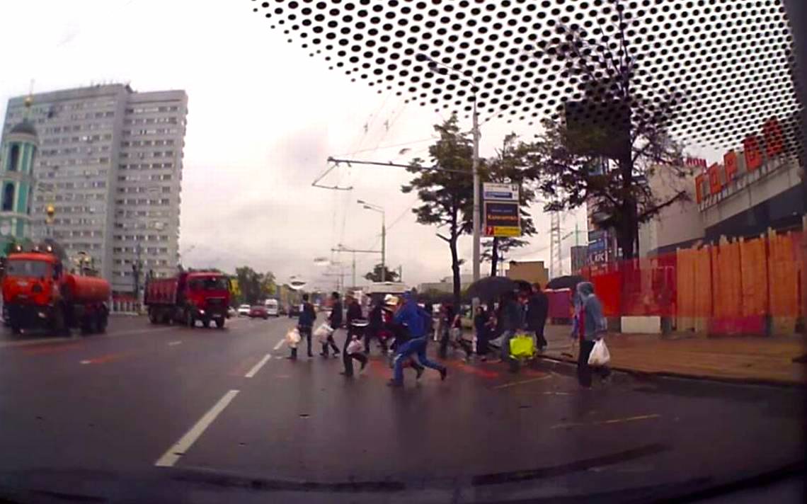 portada derrape - Peligrosos Derrapes En Plena Carretera De Moscú