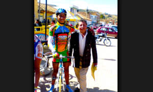 quintana y padre 300x180 - Padre De Nairo: Movistar Quemó A Mi Hijo Con El Giro