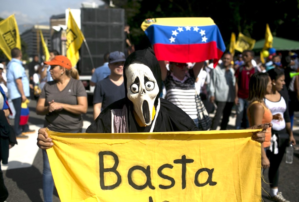 sop ap spani span ve arro - Venezolanos Votarán Si Quieren Nueva Asamblea