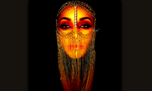 Oriental 300x180 - Oriental vs Occidental