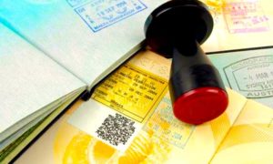 Pasaportes ok 300x180 - El Turismo Reconcilia A Rusia Y Georgia