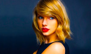 TAYLOR DEFENSA 1 300x180 - Comenzó El Juicio Swift