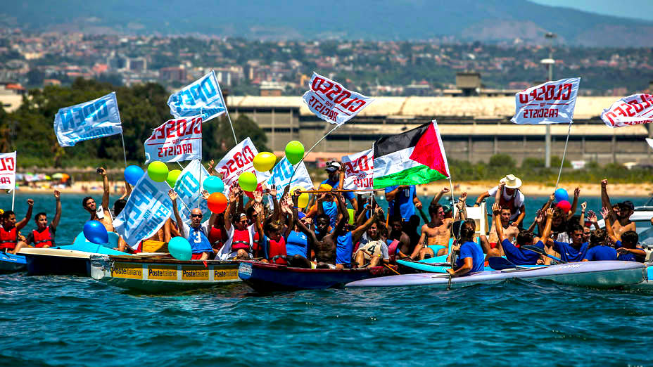 barcos closed - Buques Anti-Inmigración Navegan Por Los Mares De Europa