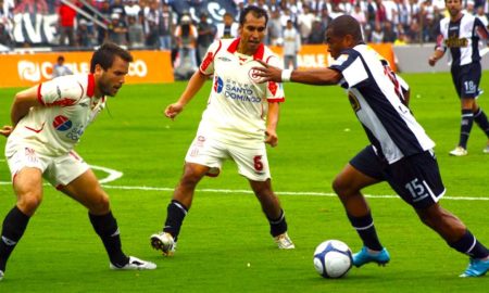 peruanos 450x270 - Neymar Cuesta El Torneo Peruano, La Selección y Sobra