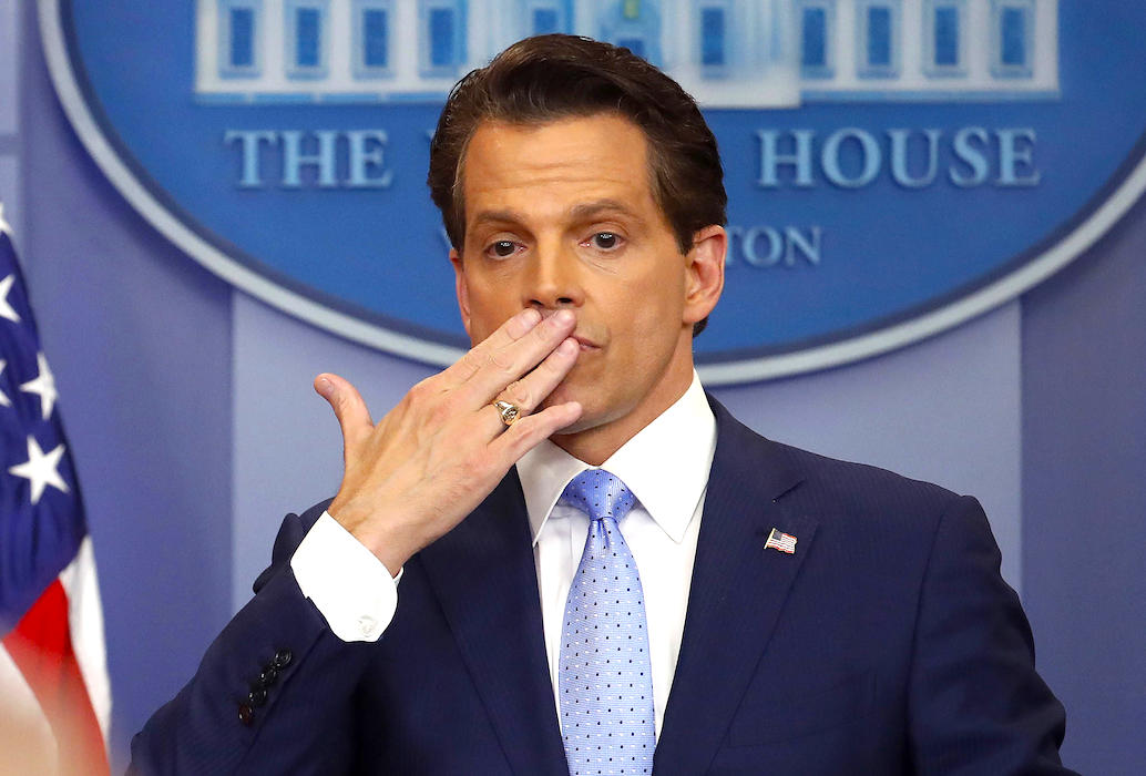 scaramucci - Estrellas Reaccionan Al Despido De Scaramucci