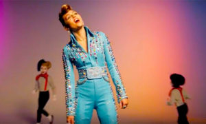younger now 300x180 - Miley Arrasa Con Su Nuevo Vídeo