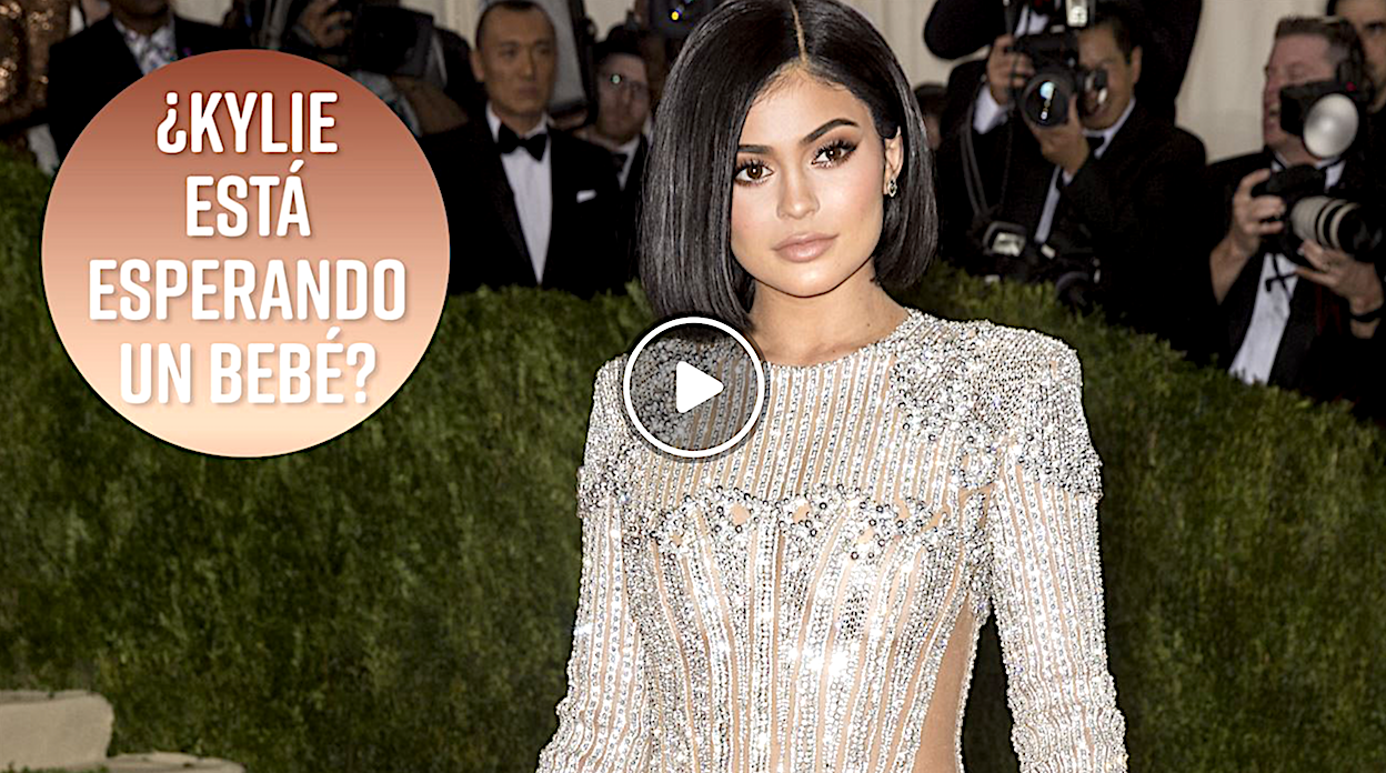 KYLIE JENNER - ¿Está Embarazada Kylie Jenner?