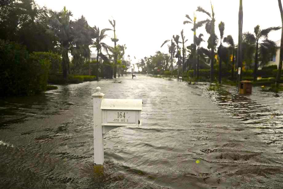 LAKE 1 - Huracán Irma: Vientos De 155km/h En Lakeland