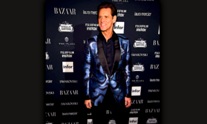 jim carrey 1 300x180 - Jim Carrey Se Burla De La Moda En Pleno NYFW