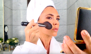 victoria youtuber 300x180 - Victoria Ya Es Youtuber De Maquillaje
