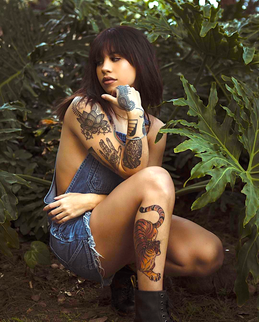 naomiwild 824x1024 - Naomi Wild Nos Da 'Lessons'